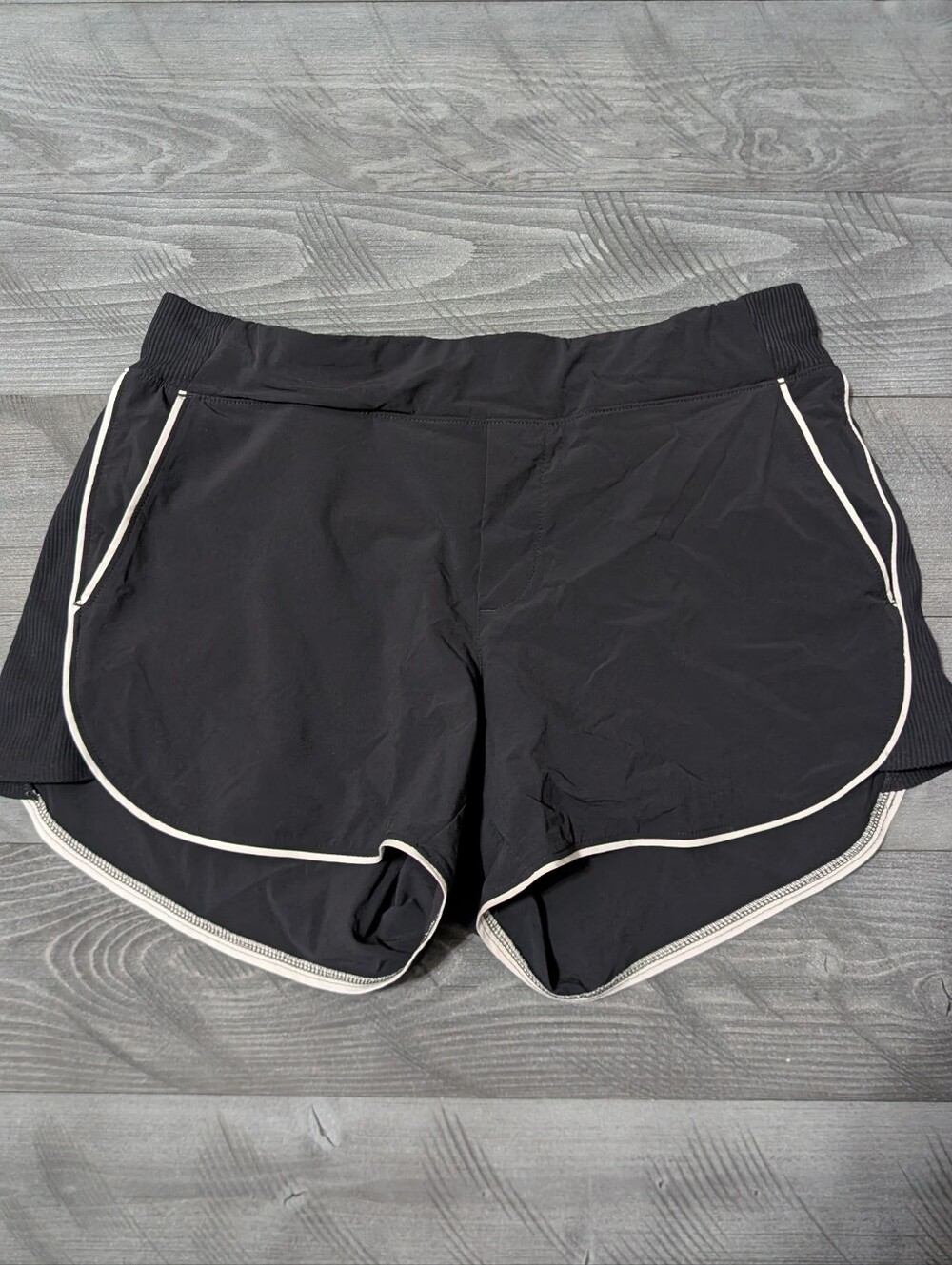 Athleta Black Athletic Shorts with White Trim Size 6